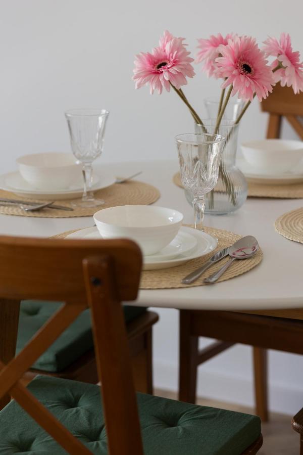 Ursus Sunny Studio For 4 Guests With Parking & Balcony By Noclegi Renters Warszawa Zewnętrze zdjęcie