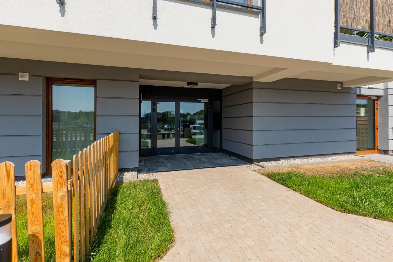 Ursus Sunny Studio For 4 Guests With Parking & Balcony By Noclegi Renters Warszawa Zewnętrze zdjęcie
